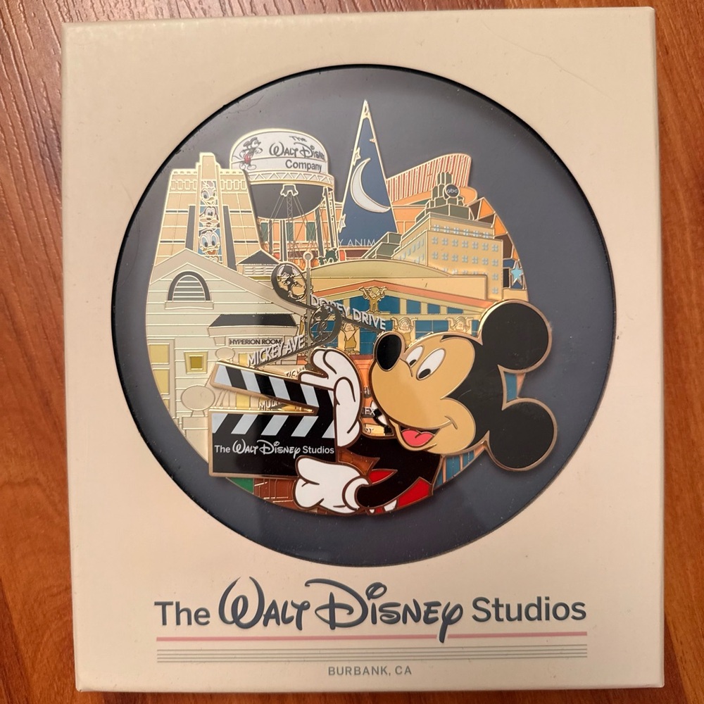 Jumbo Walt Disney Studios Rare Pin